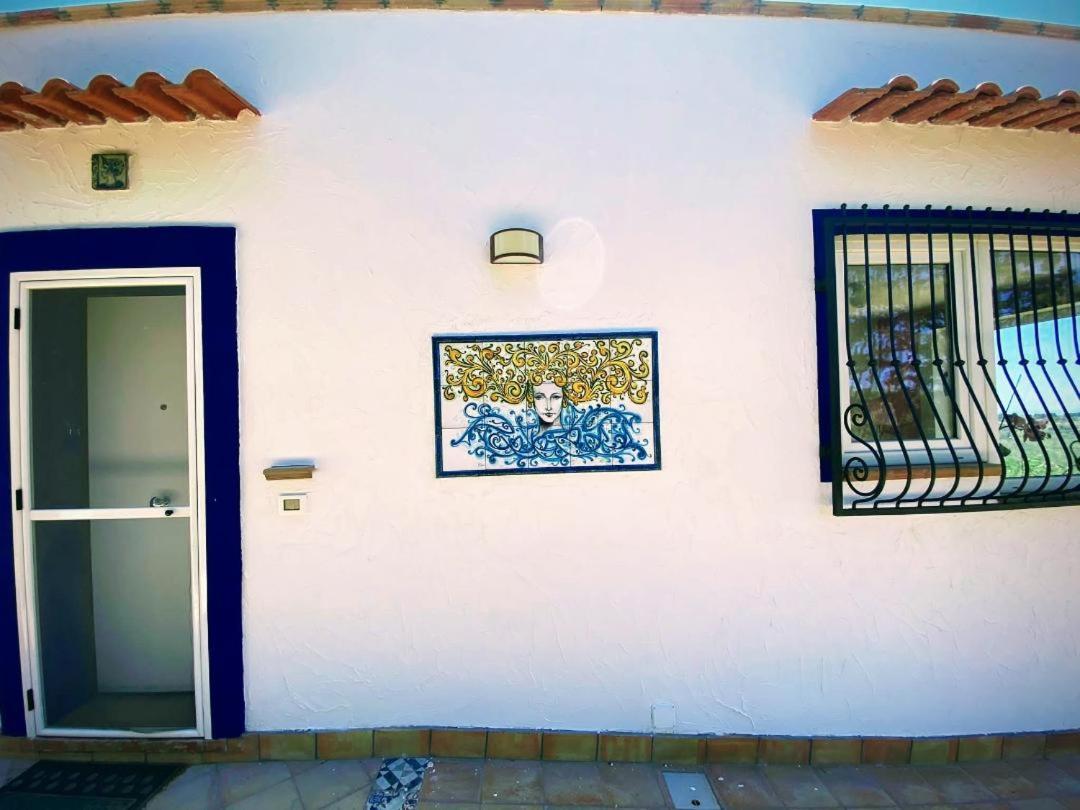 Villa Immersa In Oliveto Vista Mare Шака Екстериор снимка
