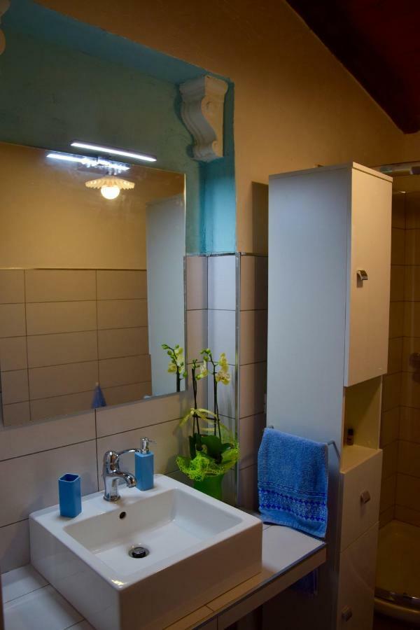 Villa Immersa In Oliveto Vista Mare Шака Екстериор снимка